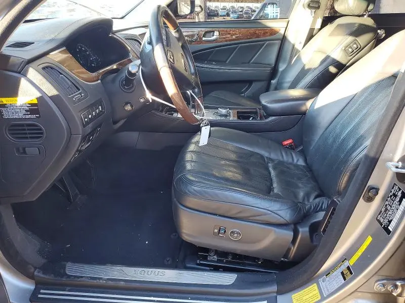 2011 HYUNDAI EQUUS SIGNATURE  