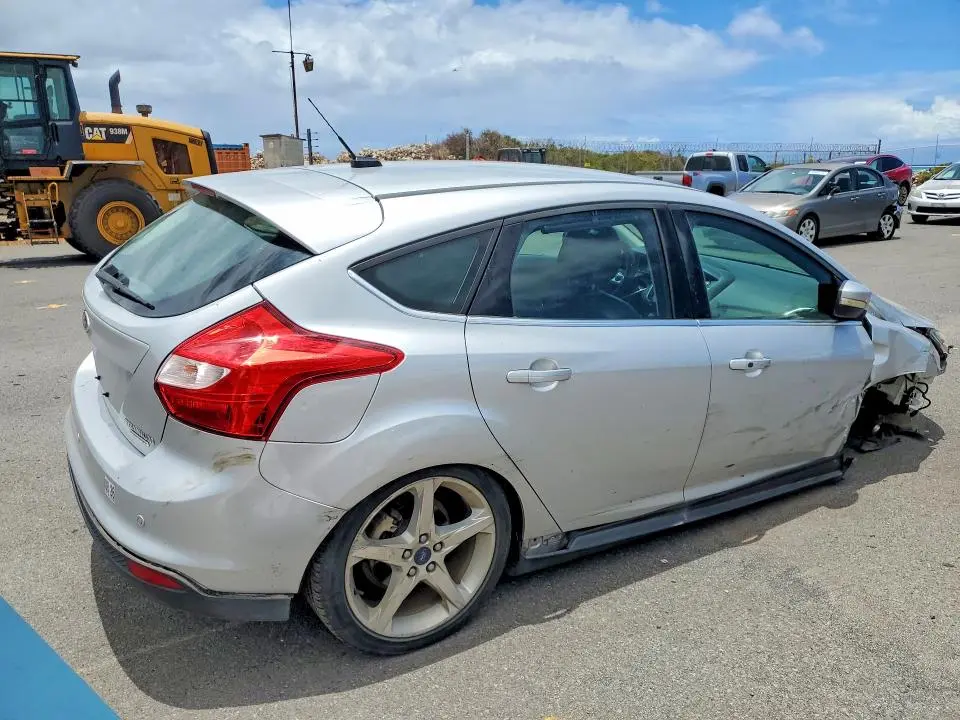 2014 FORD FOCUS TITANIUM  