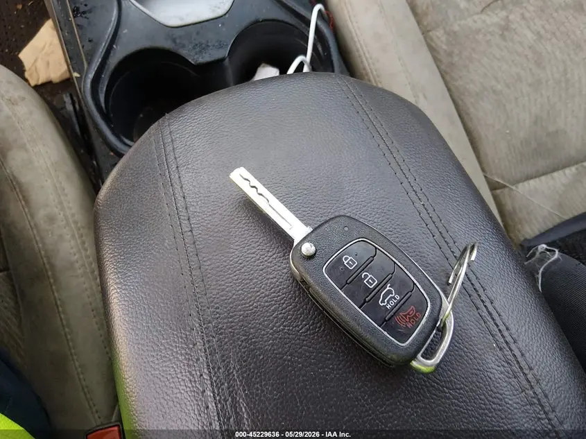 2017 HYUNDAI SANTA FE SPORT 2.4L