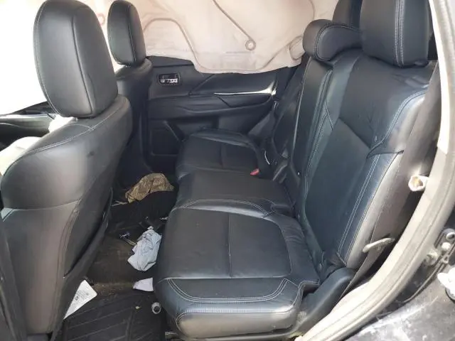 2020 MITSUBISHI OUTLANDER SE  