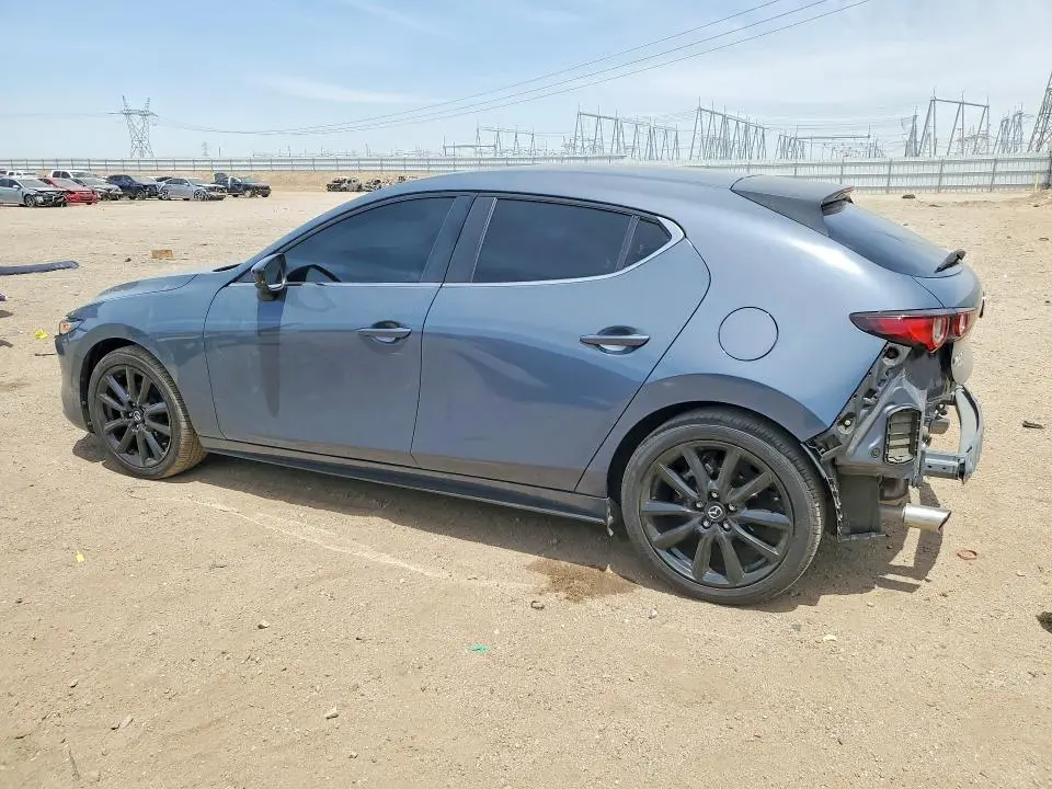 2023 MAZDA 3 PREFERRED  
