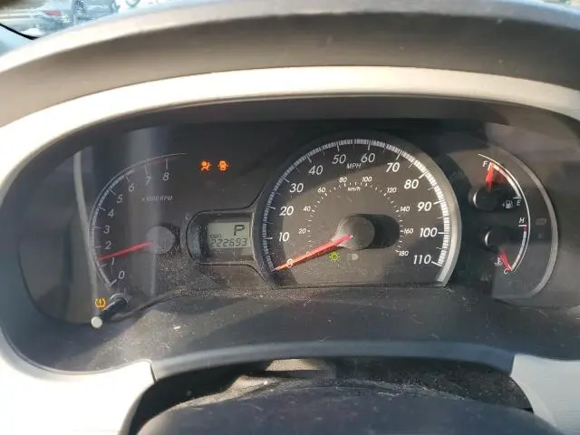 2014 TOYOTA SIENNA LE  