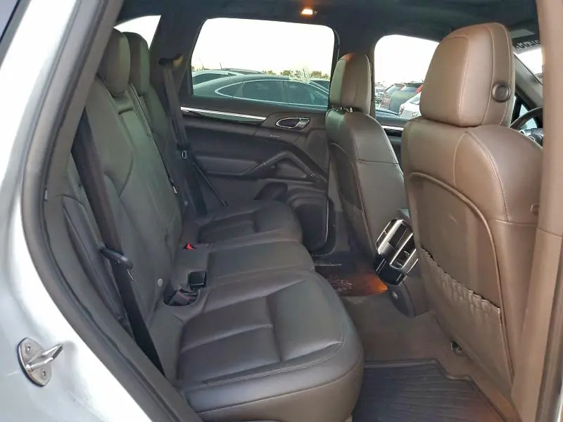 2016 PORSCHE CAYENNE SE HYBRID  