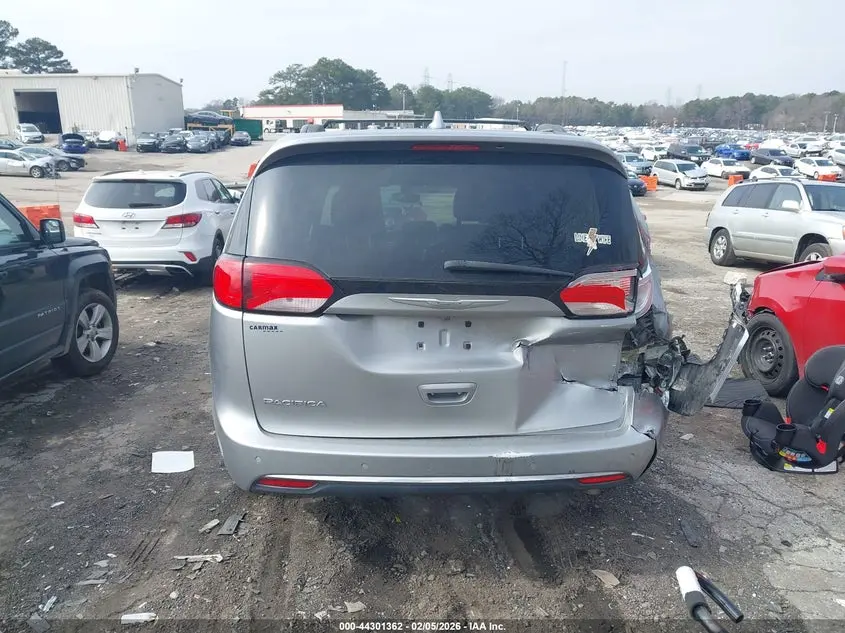 2017 CHRYSLER PACIFICA TOURING-L