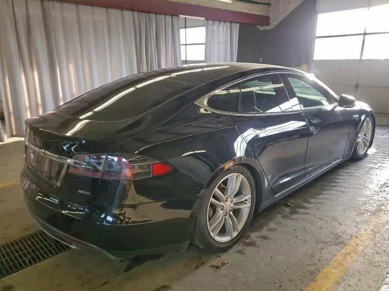 2015 TESLA MODEL S 85D  