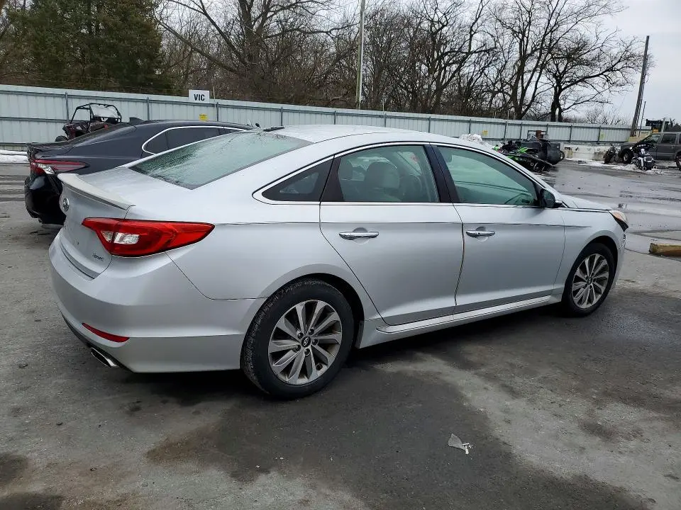 2015 HYUNDAI SONATA SPORT  