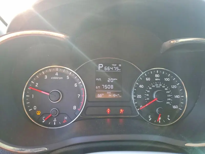 2017 KIA FORTE LX  