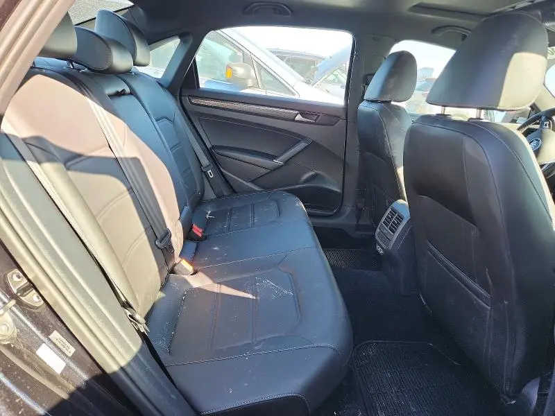2021 VOLKSWAGEN PASSAT R-LINE  