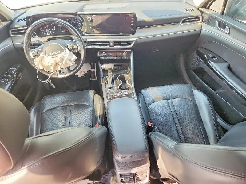 2022 KIA K5 EX  