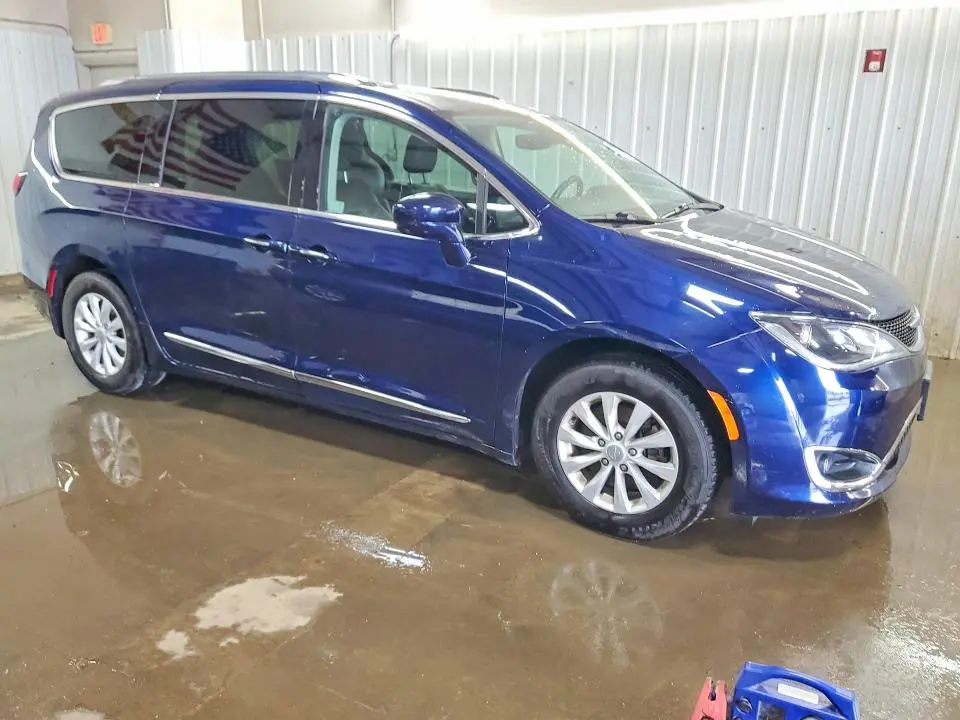 2019 CHRYSLER PACIFICA TOURING L  