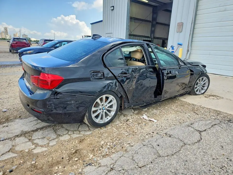 2017 BMW 320 I  