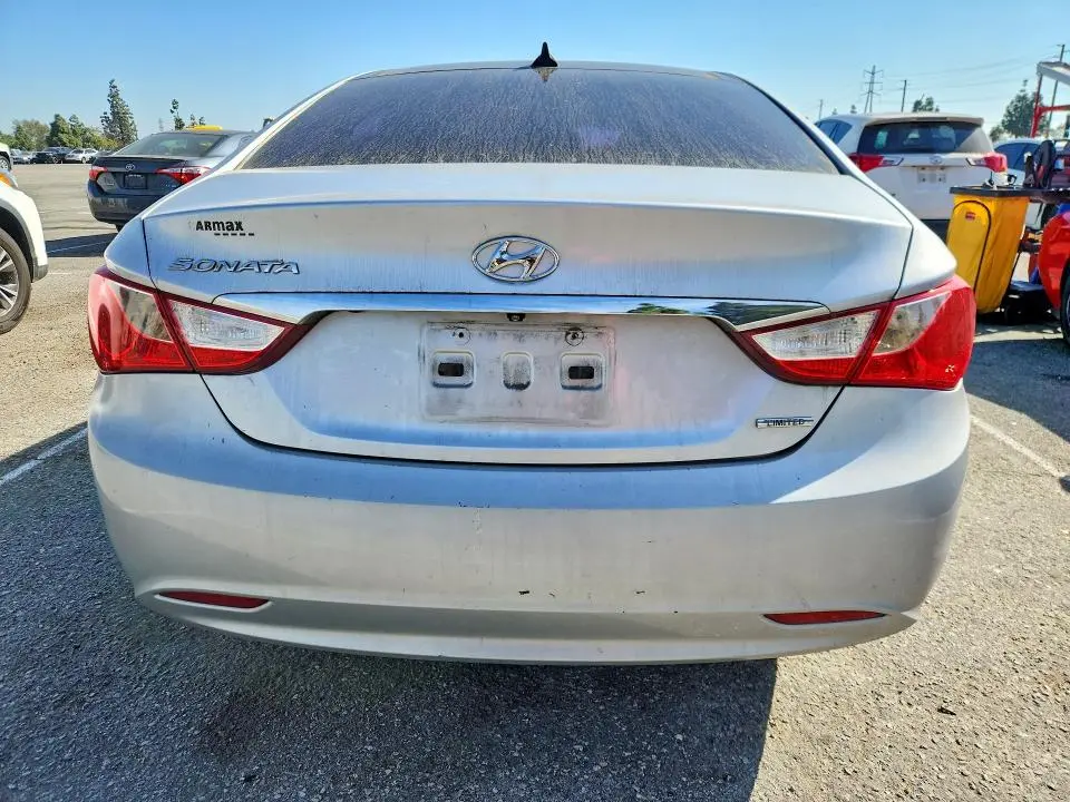 2013 HYUNDAI SONATA SE  