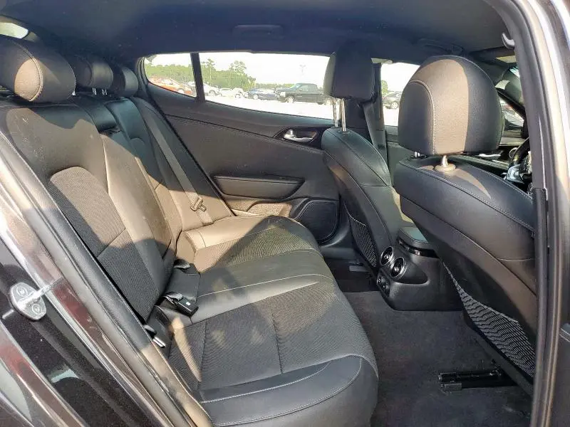 2022 KIA STINGER GT LINE  