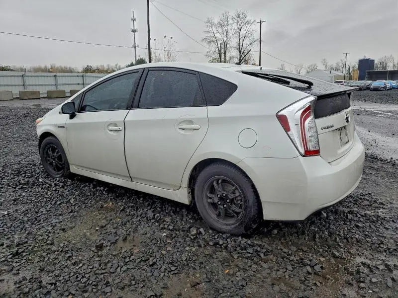 2015 TOYOTA PRIUS   