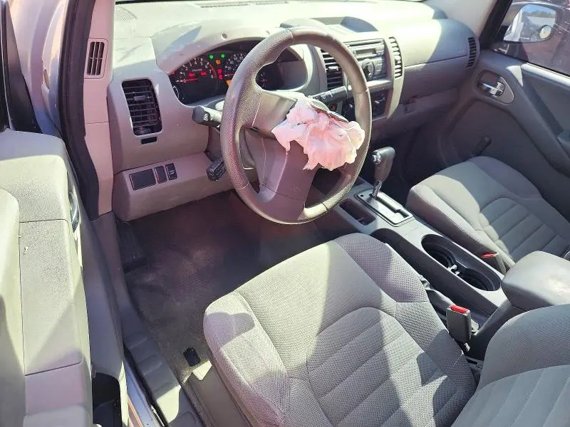 2011 NISSAN FRONTIER S  