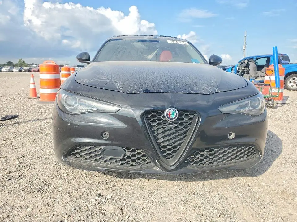 2020 ALFA ROMEO GIULIA TI  