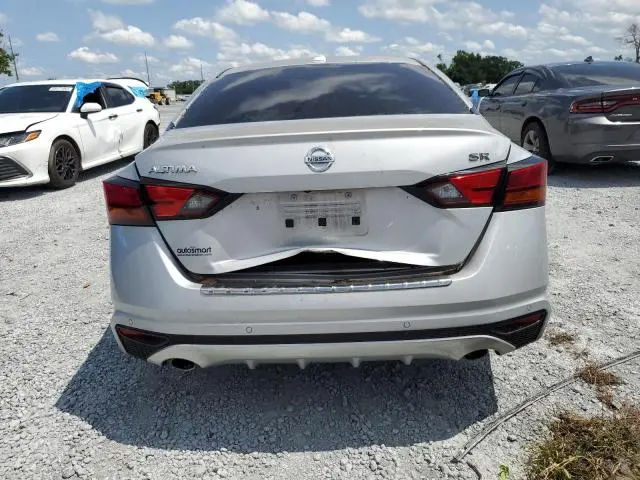 2022 NISSAN ALTIMA SR  