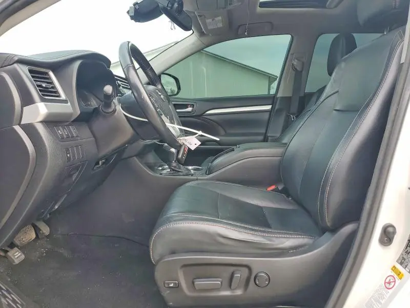 2018 TOYOTA HIGHLANDER XLE  
