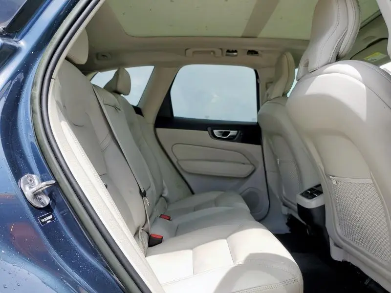 2022 VOLVO XC60 B5 INSCRIPTION  