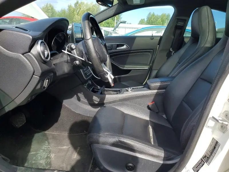 2015 MERCEDES-BENZ CLA 250  