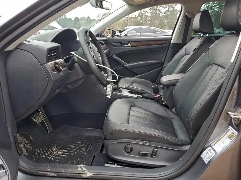 2022 VOLKSWAGEN PASSAT LIMITED EDITION  