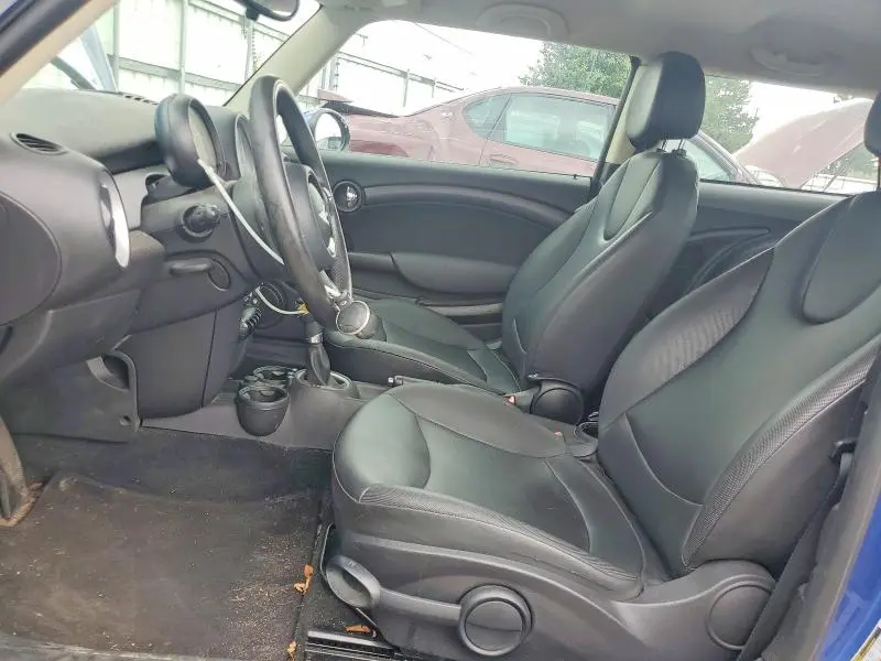 2013 MINI COOPER   