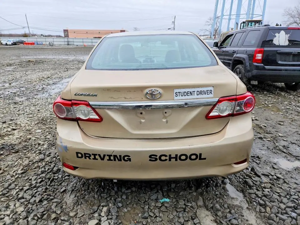 2013 TOYOTA COROLLA L  