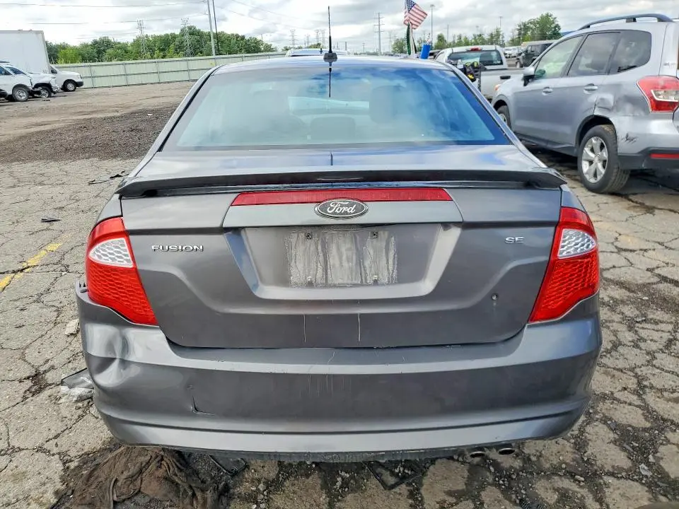 2011 FORD FUSION SE  