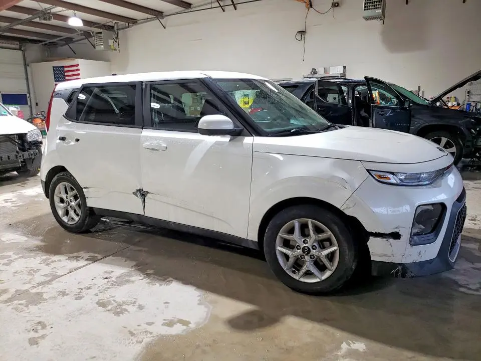 2021 KIA SOUL S  