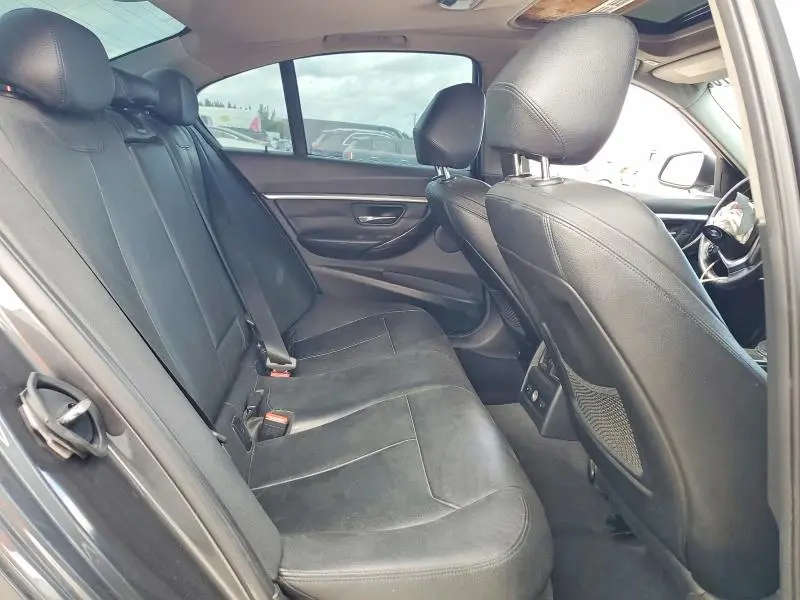 2017 BMW 320 XI  