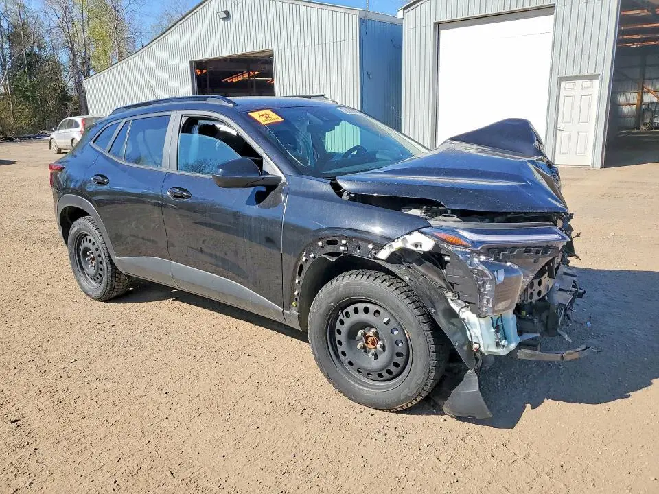 2025 CHEVROLET TRAX 2RS  