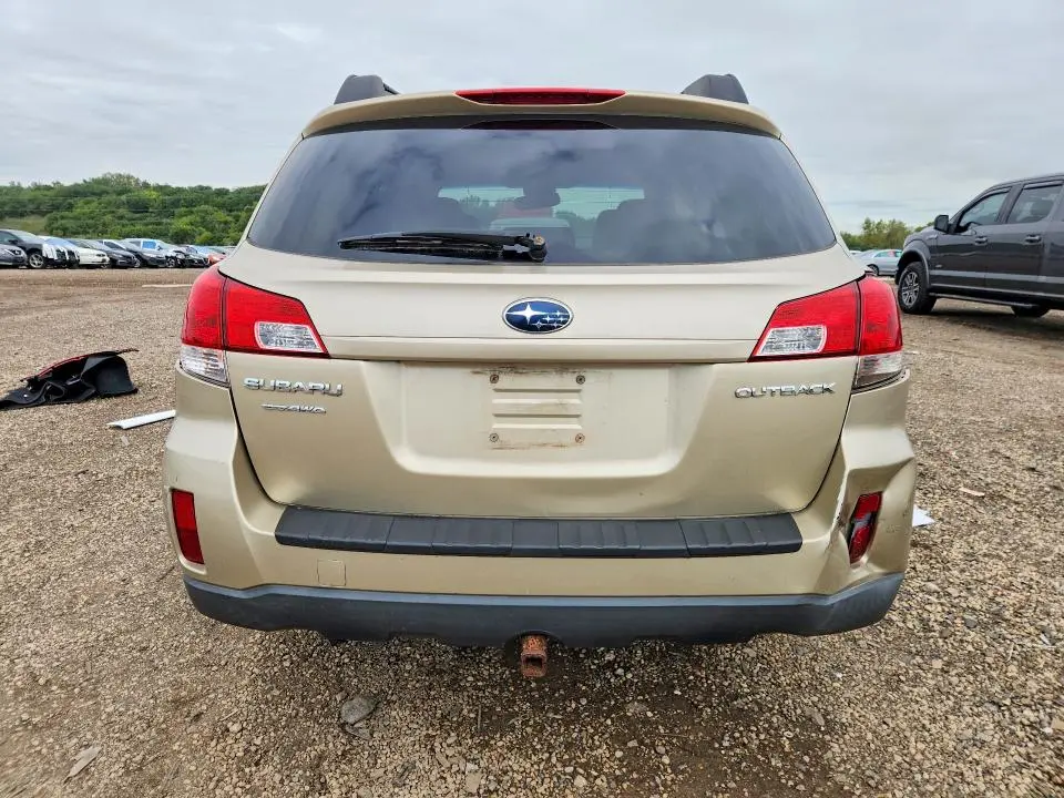 2010 SUBARU OUTBACK 2.5I PREMIUM  