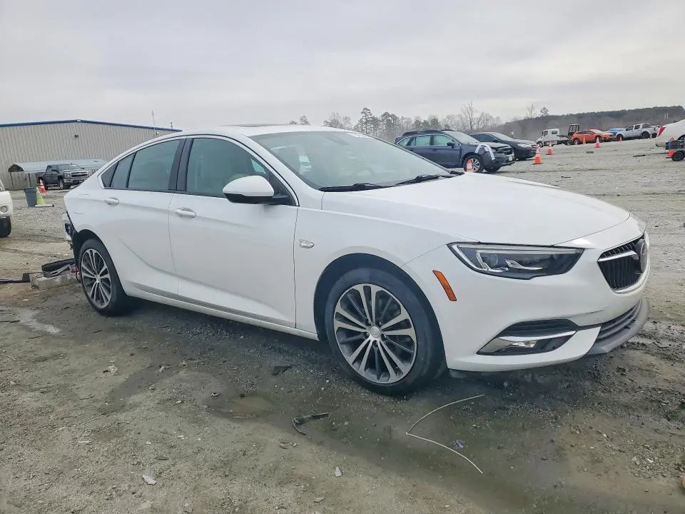 2019 BUICK REGAL ESSENCE  