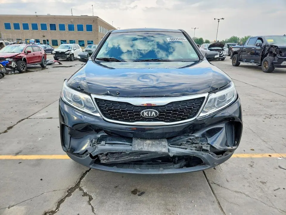 2014 KIA SORENTO LX  