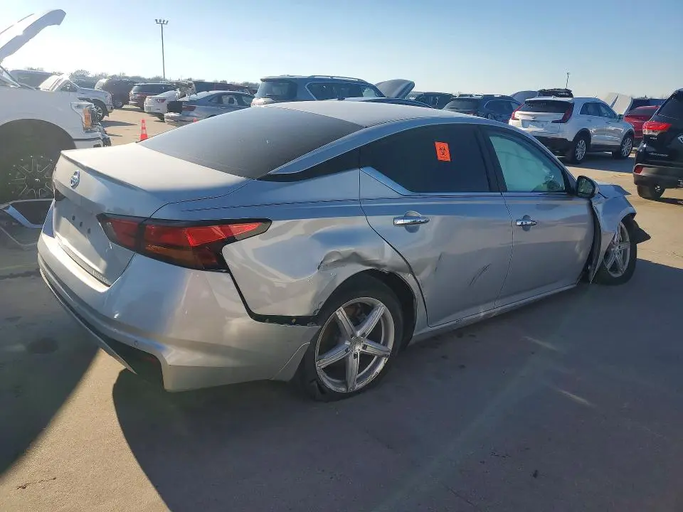2021 NISSAN ALTIMA S  