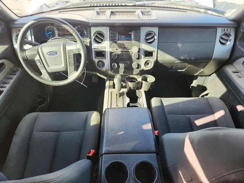 2016 FORD EXPEDITION EL XLT  