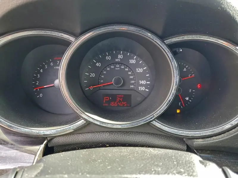 2012 KIA SORENTO BASE  