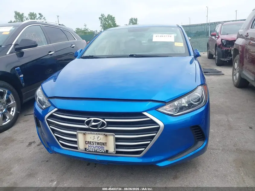 2018 HYUNDAI ELANTRA SE