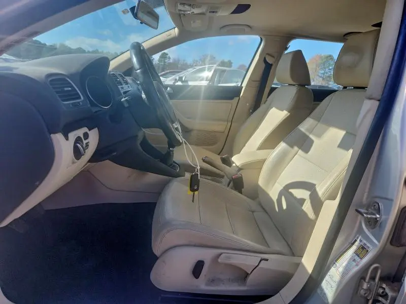 2011 VOLKSWAGEN JETTA TDI  