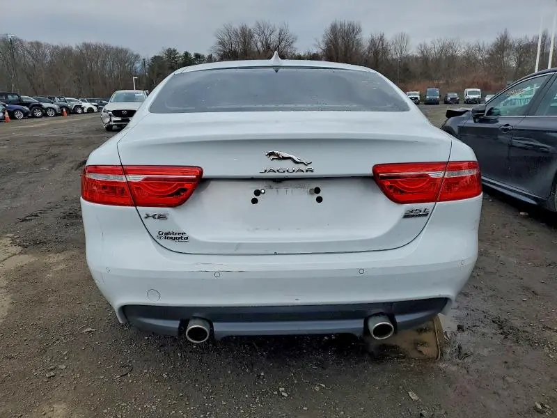 2018 JAGUAR XE PORTFOLIO LE  