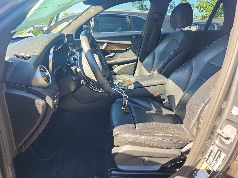 2018 MERCEDES-BENZ GLC 300  