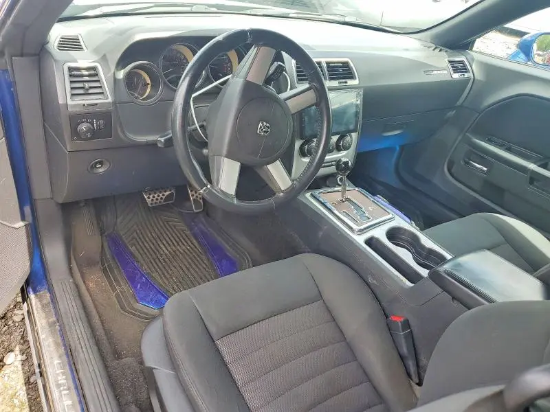 2010 DODGE CHALLENGER SE  