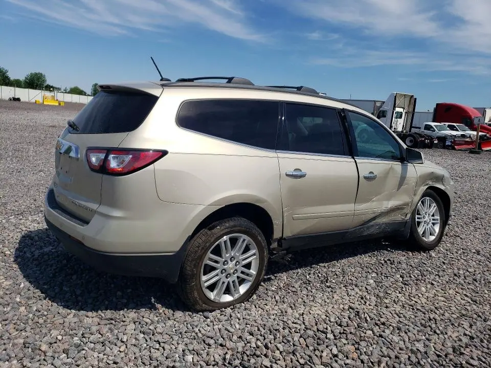 2015 CHEVROLET TRAVERSE LT  