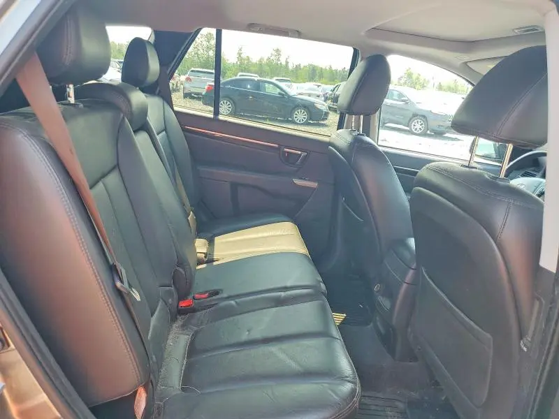 2012 HYUNDAI SANTA FE SE  