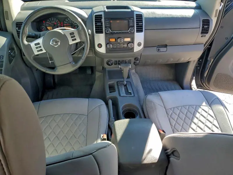 2017 NISSAN FRONTIER SV  