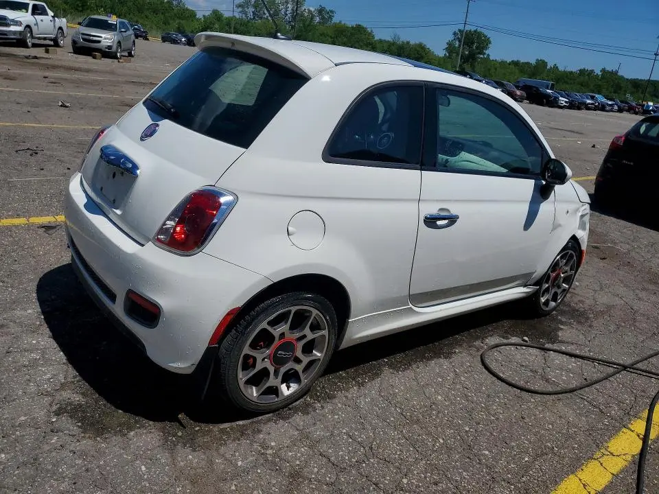2015 FIAT 500 SPORT  