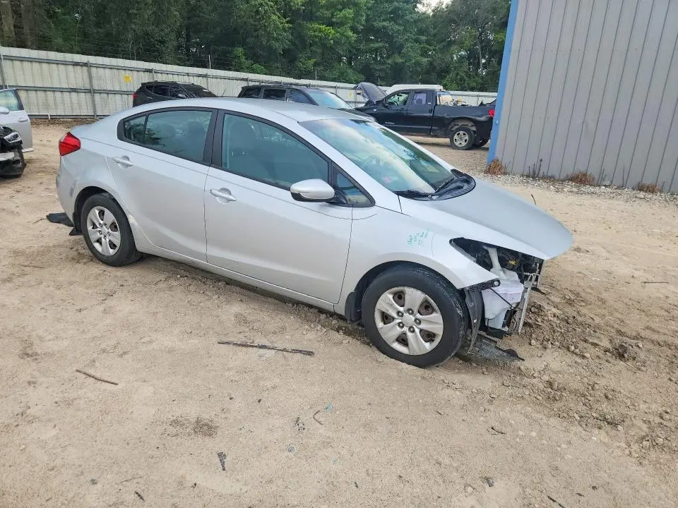 2015 KIA FORTE LX  