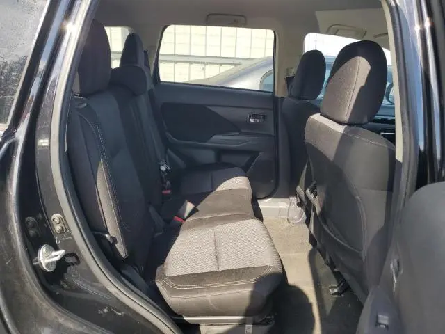 2019 MITSUBISHI OUTLANDER ES  