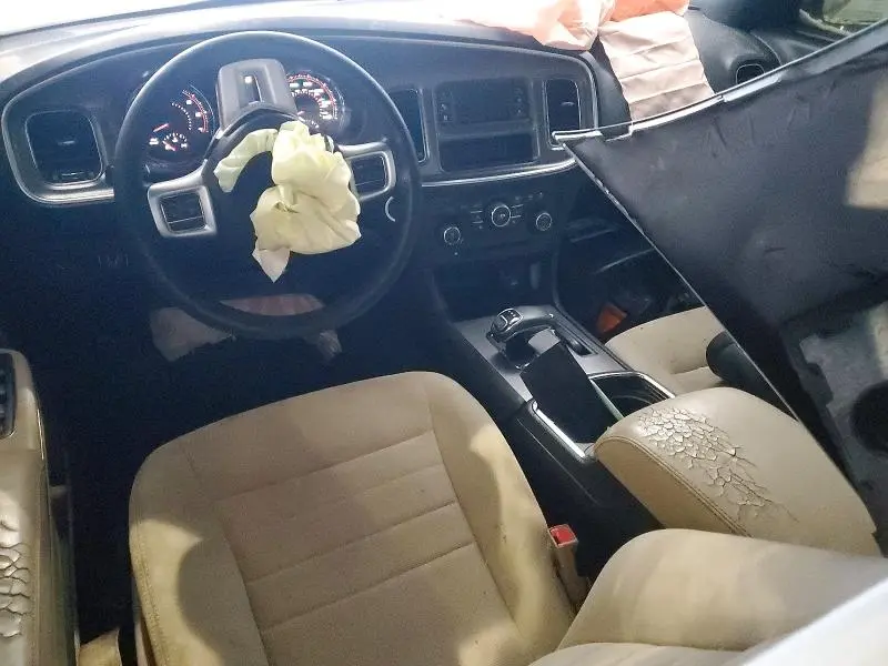 2012 DODGE CHARGER SE  