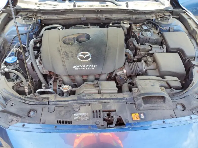 2017 MAZDA 3 TOURING  